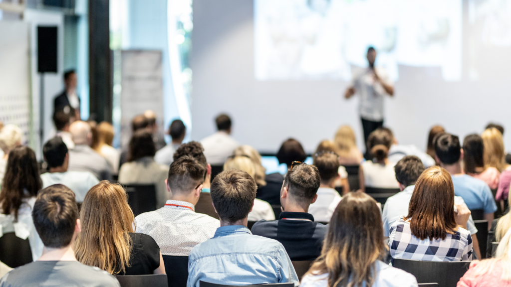 Keynote Speaker VS Guest Speaker